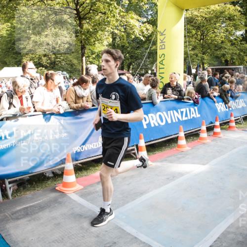 09.05.2026 - Störlauf H.Heesch http://msf.ph/oto/9680372 09.05.2026 17:14:35 Ziel 7, 25524 meine-sportfotos.de
