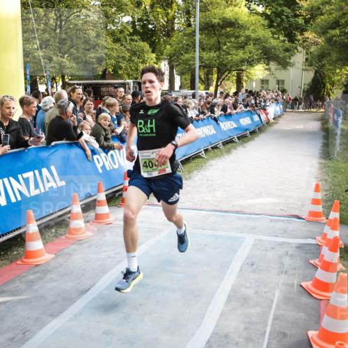 09.05.2026 - Störlauf H.Heesch http://msf.ph/oto/9680644 09.05.2026 17:17:50 Ziel 1, 4004 meine-sportfotos.de
