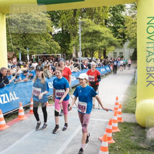 09.05.2026 - Störlauf H.Heesch http://msf.ph/oto/9680810 09.05.2026 18:14:56 Ziel 4240, 4242, 243, 4218, 99 meine-sportfotos.de