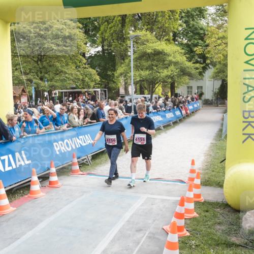 09.05.2026 - Störlauf H.Heesch http://msf.ph/oto/9680888 09.05.2026 18:17:05 Ziel 4156, 4155, 08 meine-sportfotos.de