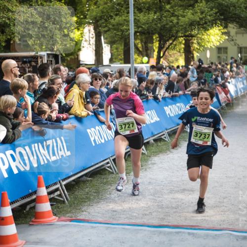 09.05.2026 - Störlauf H.Heesch http://msf.ph/oto/9681090 09.05.2026 17:23:34 Ziel 3727, 3737 meine-sportfotos.de