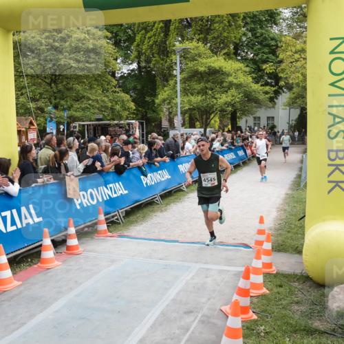 09.05.2026 - Störlauf H.Heesch http://msf.ph/oto/9681119 09.05.2026 18:38:49 Ziel 4545 meine-sportfotos.de