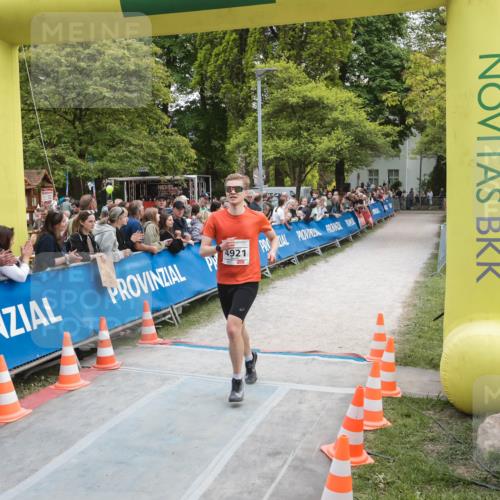 09.05.2026 - Störlauf H.Heesch http://msf.ph/oto/9681125 09.05.2026 18:39:36 Ziel 927, 4921, 90 meine-sportfotos.de