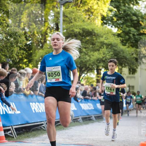 09.05.2026 - Störlauf H.Heesch http://msf.ph/oto/9681286 09.05.2026 17:26:58 Ziel 2026, 4050, 3741 meine-sportfotos.de