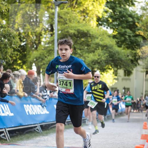 09.05.2026 - Störlauf H.Heesch http://msf.ph/oto/9681288 09.05.2026 17:26:59 Ziel 2026, 3741, 3985 meine-sportfotos.de