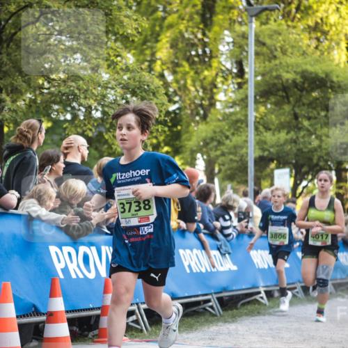 09.05.2026 - Störlauf H.Heesch http://msf.ph/oto/9681317 09.05.2026 17:27:11 Ziel 2, 3738, 3806, 4017, 3688 meine-sportfotos.de