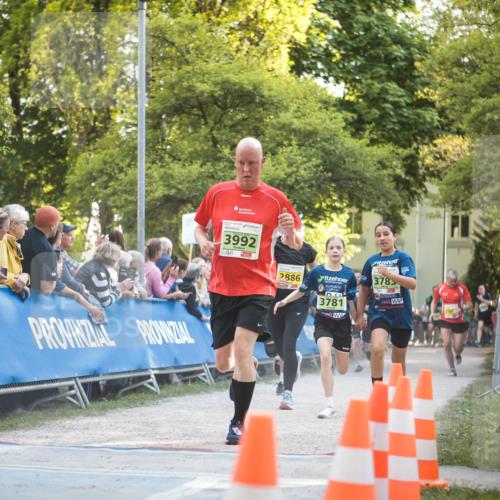 09.05.2026 - Störlauf H.Heesch http://msf.ph/oto/9681384 09.05.2026 17:27:39 Ziel 55, 3992, 2886, 3781, 378 meine-sportfotos.de