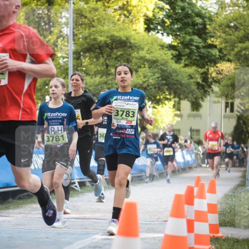 09.05.2026 - Störlauf H.Heesch http://msf.ph/oto/9681389 09.05.2026 17:27:40 Ziel 399, 3781, 36, 2026, 3783 meine-sportfotos.de