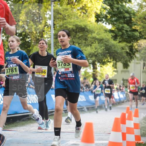 09.05.2026 - Störlauf H.Heesch http://msf.ph/oto/9681390 09.05.2026 17:27:41 Ziel 2026, 3992, 3781, 1886, 3785 meine-sportfotos.de