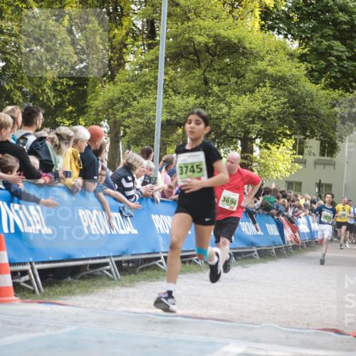 09.05.2026 - Störlauf H.Heesch http://msf.ph/oto/9681412 09.05.2026 17:28:00 Ziel 3745, 3696, 3832 meine-sportfotos.de