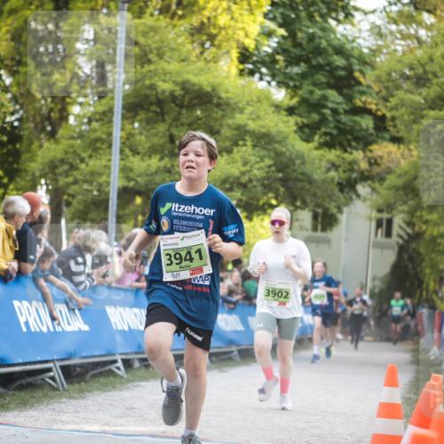 09.05.2026 - Störlauf H.Heesch http://msf.ph/oto/9681463 09.05.2026 17:28:27 Ziel 2026, 3941, 3902 meine-sportfotos.de