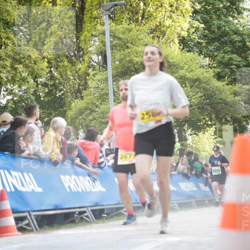 09.05.2026 - Störlauf H.Heesch http://msf.ph/oto/9681608 09.05.2026 17:30:49 Ziel 2677, 256, 3654, 562, 67 meine-sportfotos.de