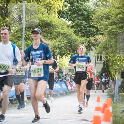 09.05.2026 - Störlauf H.Heesch http://msf.ph/oto/9681634 09.05.2026 17:31:04 Ziel 3897, 3607, 8, 8557, 4061 meine-sportfotos.de