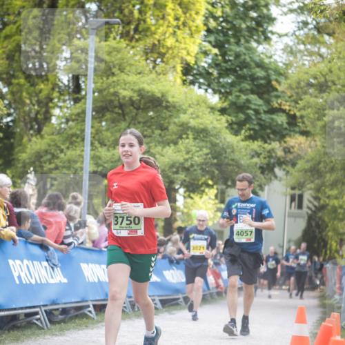 09.05.2026 - Störlauf H.Heesch http://msf.ph/oto/9681642 09.05.2026 17:31:10 Ziel 3750, 3021, 4057 meine-sportfotos.de