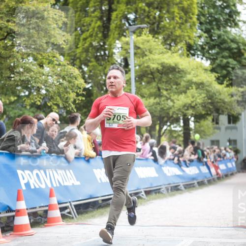 09.05.2026 - Störlauf H.Heesch http://msf.ph/oto/9681772 09.05.2026 17:32:42 Ziel 5705 meine-sportfotos.de