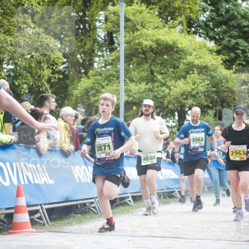 09.05.2026 - Störlauf H.Heesch http://msf.ph/oto/9681847 09.05.2026 17:34:00 Ziel 4040, 3871, 3964, 2963 meine-sportfotos.de