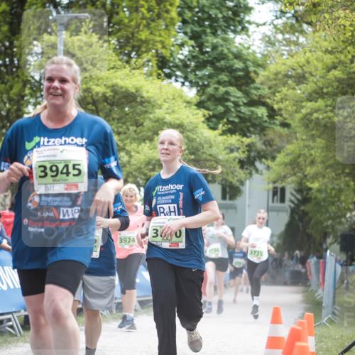 09.05.2026 - Störlauf H.Heesch http://msf.ph/oto/9681870 09.05.2026 17:34:35 Ziel 3945, 3924, 30, 1736, 3735 meine-sportfotos.de