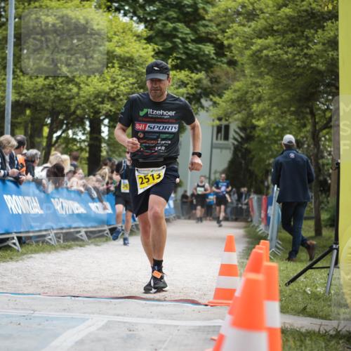 09.05.2026 - Störlauf H.Heesch http://msf.ph/oto/9681961 09.05.2026 17:36:03 Ziel 17, 201, 2513 meine-sportfotos.de