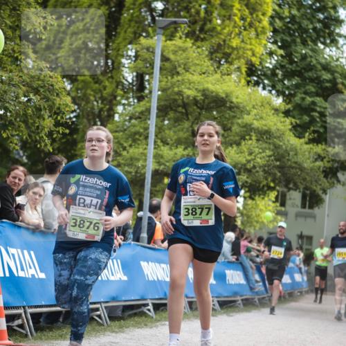 09.05.2026 - Störlauf H.Heesch http://msf.ph/oto/9682247 09.05.2026 17:42:28 Ziel 2026, 3876, 3877, 2728, 2951 meine-sportfotos.de