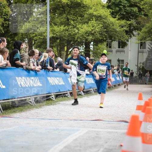 09.05.2026 - Störlauf H.Heesch http://msf.ph/oto/9682390 09.05.2026 17:47:23 Ziel 3890, 3796, 12 meine-sportfotos.de