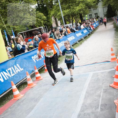 09.05.2026 - Störlauf H.Heesch http://msf.ph/oto/9682455 09.05.2026 17:49:15 Ziel 3967, 3966 meine-sportfotos.de
