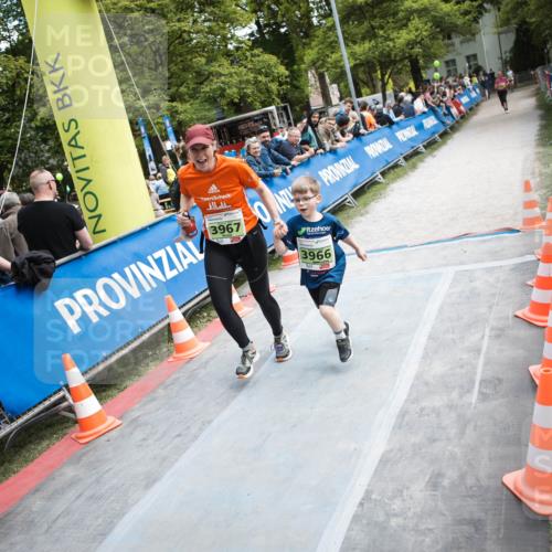 09.05.2026 - Störlauf H.Heesch http://msf.ph/oto/9682457 09.05.2026 17:49:16 Ziel 3967, 3966 meine-sportfotos.de