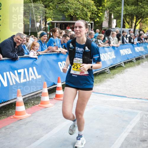 09.05.2026 - Störlauf H.Heesch http://msf.ph/oto/9682690 09.05.2026 18:06:34 Ziel 252 meine-sportfotos.de