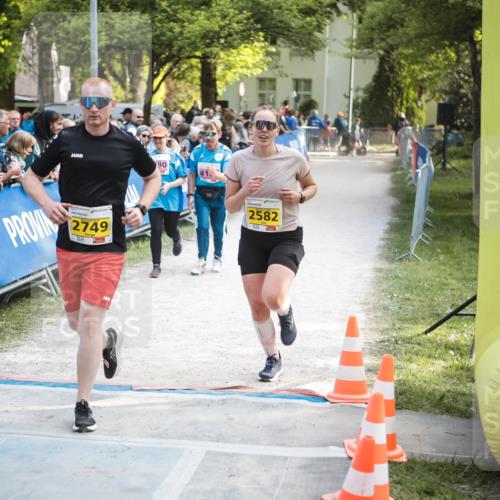 09.05.2026 - Störlauf H.Heesch http://msf.ph/oto/9682693 09.05.2026 18:06:52 Ziel 90, 41, 2749, 2582 meine-sportfotos.de
