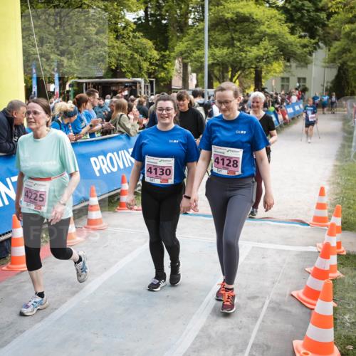09.05.2026 - Störlauf H.Heesch http://msf.ph/oto/9682913 09.05.2026 18:16:12 Ziel 4225, 4130, 4128 meine-sportfotos.de