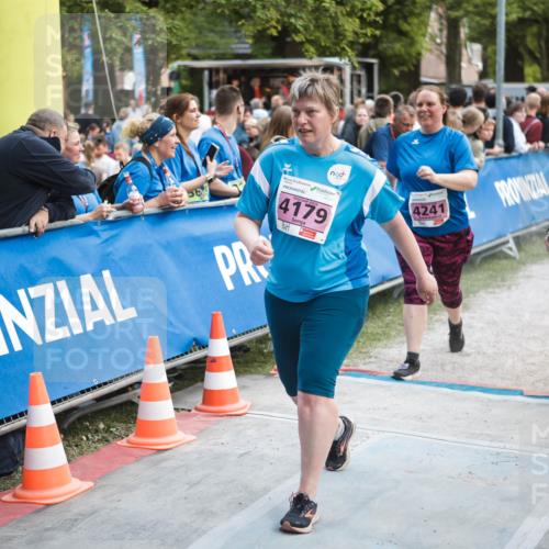 09.05.2026 - Störlauf H.Heesch http://msf.ph/oto/9682930 09.05.2026 18:16:33 Ziel 4179, 4241, 4115 meine-sportfotos.de
