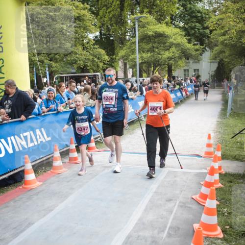 09.05.2026 - Störlauf H.Heesch http://msf.ph/oto/9682949 09.05.2026 18:16:54 Ziel 4247, 4246 meine-sportfotos.de