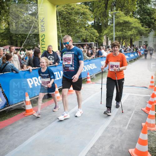 09.05.2026 - Störlauf H.Heesch http://msf.ph/oto/9682953 09.05.2026 18:16:55 Ziel 14247, 4246, 4084 meine-sportfotos.de