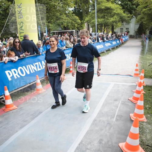 09.05.2026 - Störlauf H.Heesch http://msf.ph/oto/9682961 09.05.2026 18:17:07 Ziel 4156, 4155 meine-sportfotos.de