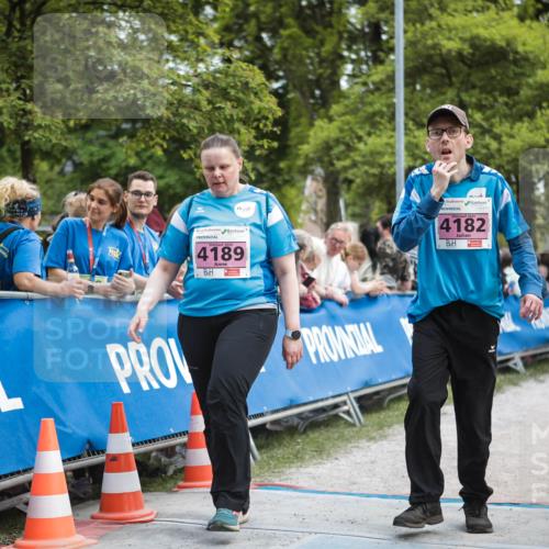 09.05.2026 - Störlauf H.Heesch http://msf.ph/oto/9683128 09.05.2026 18:22:36 Ziel 2026, 4182, 4189 meine-sportfotos.de