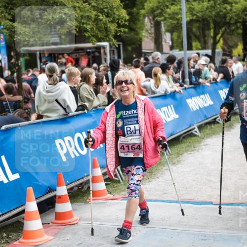 09.05.2026 - Störlauf H.Heesch http://msf.ph/oto/9683200 09.05.2026 18:25:39 Ziel 4164, 2026, 4163, 4202 meine-sportfotos.de