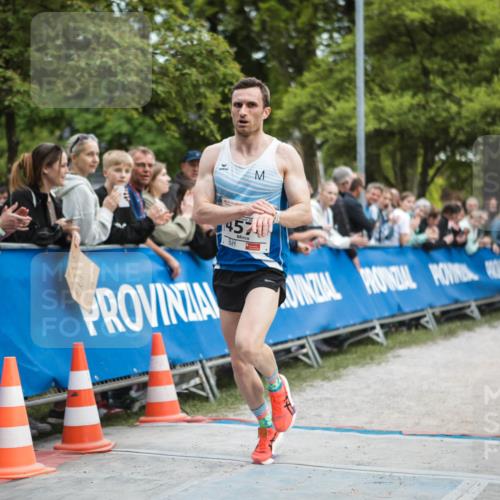 09.05.2026 - Störlauf H.Heesch http://msf.ph/oto/9683273 09.05.2026 18:35:18 Ziel 45 meine-sportfotos.de