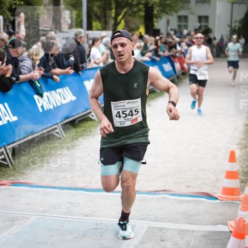 09.05.2026 - Störlauf H.Heesch http://msf.ph/oto/9683309 09.05.2026 18:38:50 Ziel 4545 meine-sportfotos.de