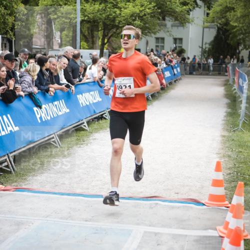 09.05.2026 - Störlauf H.Heesch http://msf.ph/oto/9683326 09.05.2026 18:39:36 Ziel 1971 meine-sportfotos.de