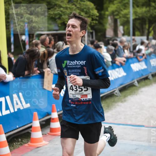 09.05.2026 - Störlauf H.Heesch http://msf.ph/oto/9683483 09.05.2026 18:43:40 Ziel 4355 meine-sportfotos.de