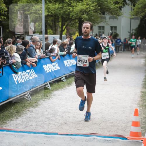 09.05.2026 - Störlauf H.Heesch http://msf.ph/oto/9683487 09.05.2026 18:43:45 Ziel 4982, 5088 meine-sportfotos.de