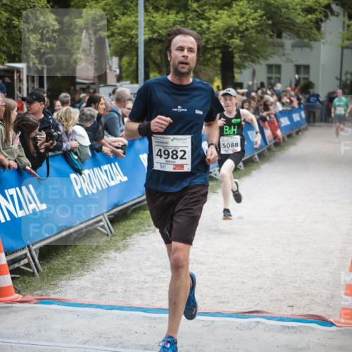09.05.2026 - Störlauf H.Heesch http://msf.ph/oto/9683489 09.05.2026 18:43:46 Ziel 2026, 4982, 5088 meine-sportfotos.de