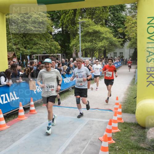 09.05.2026 - Störlauf H.Heesch http://msf.ph/oto/9683721 09.05.2026 18:50:13 Ziel 10, 5305, 5306 meine-sportfotos.de