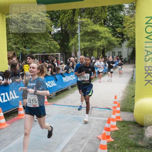 09.05.2026 - Störlauf H.Heesch http://msf.ph/oto/9683745 09.05.2026 18:51:07 Ziel 5163, 5215, 54 meine-sportfotos.de