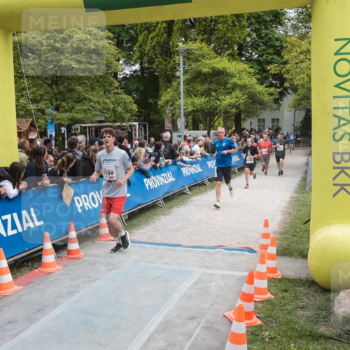 09.05.2026 - Störlauf H.Heesch http://msf.ph/oto/9683769 09.05.2026 18:52:27 Ziel 88 meine-sportfotos.de