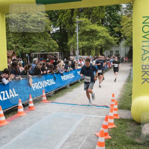 09.05.2026 - Störlauf H.Heesch http://msf.ph/oto/9683792 09.05.2026 18:53:20 Ziel 5060, 4713, 28 meine-sportfotos.de