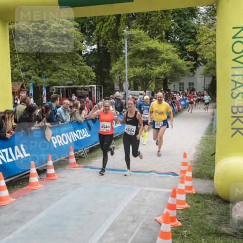 09.05.2026 - Störlauf H.Heesch http://msf.ph/oto/9683896 09.05.2026 18:56:56 Ziel 4540, 4524, 00 meine-sportfotos.de