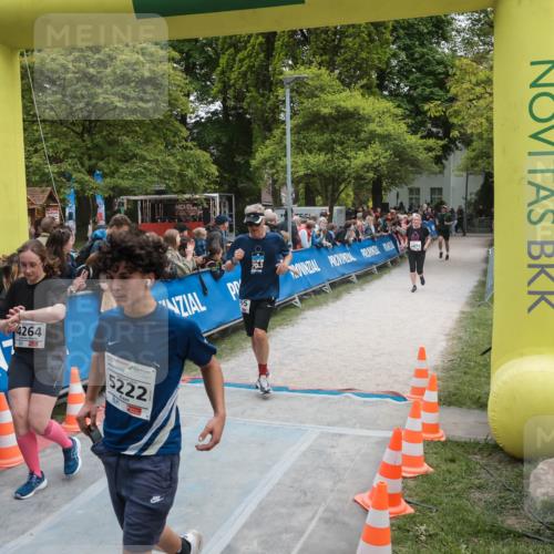 09.05.2026 - Störlauf H.Heesch http://msf.ph/oto/9683922 09.05.2026 18:58:03 Ziel 4264, 5222, 06 meine-sportfotos.de
