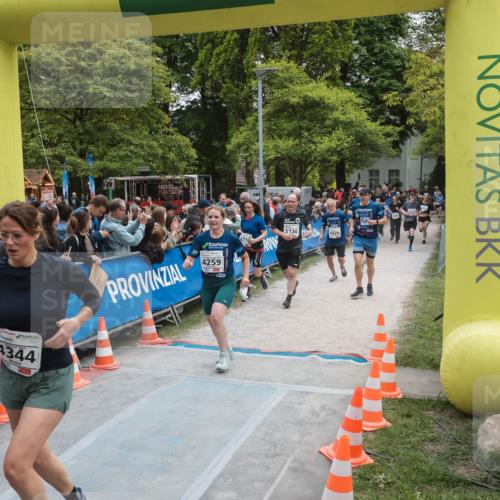 09.05.2026 - Störlauf H.Heesch http://msf.ph/oto/9683959 09.05.2026 18:59:12 Ziel 4344, 4259, 86 meine-sportfotos.de