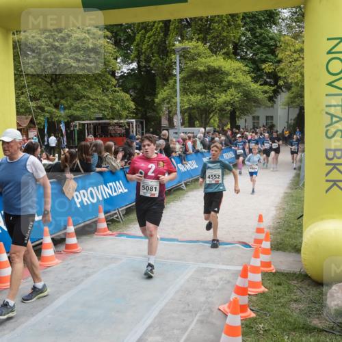 09.05.2026 - Störlauf H.Heesch http://msf.ph/oto/9684005 09.05.2026 19:00:45 Ziel 5081, 4552, 88 meine-sportfotos.de