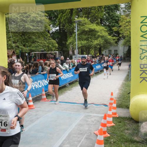 09.05.2026 - Störlauf H.Heesch http://msf.ph/oto/9684015 09.05.2026 19:01:03 Ziel 4316, 4873, 4746, 06 meine-sportfotos.de